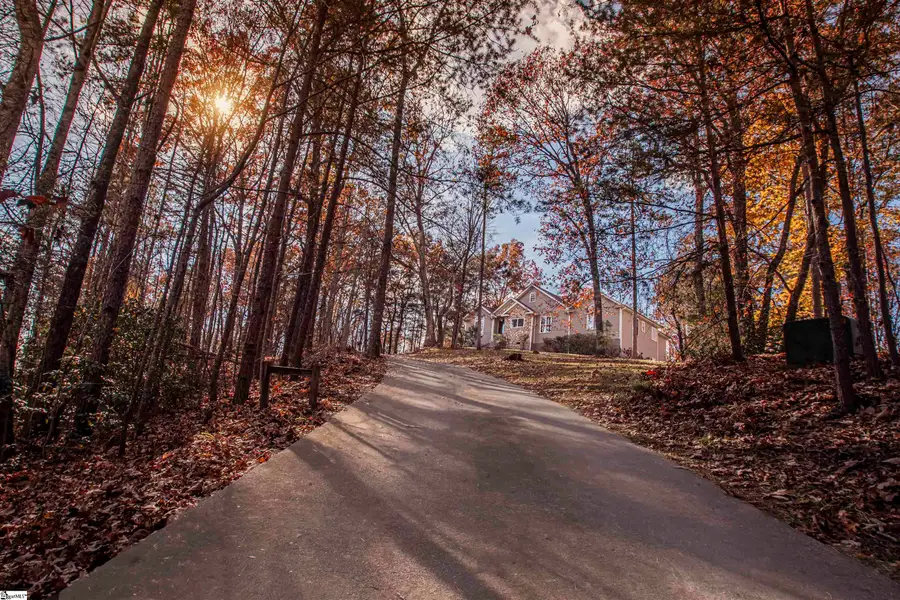 310 Raven Cliff Road, Cleveland, SC 29635 - Image #3