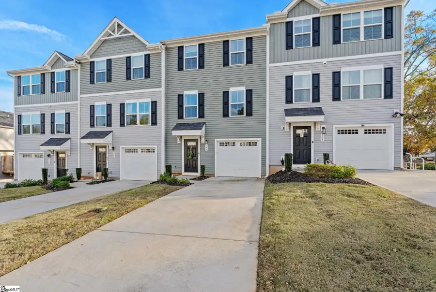 106 Brooklane Court, Easley, SC 29642 - Image #2