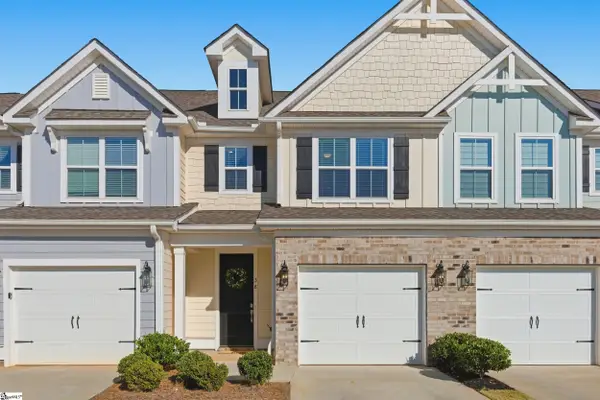 38 Red Horse Way, Greer, SC 29651