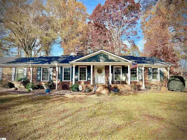 105 Hillpine Drive, Simpsonville, SC 29681