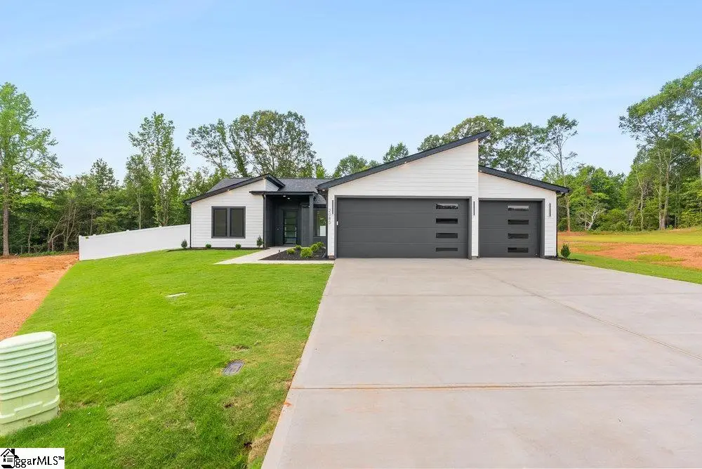2039 Blessed Drive, Inman, SC 29349 - Image #1