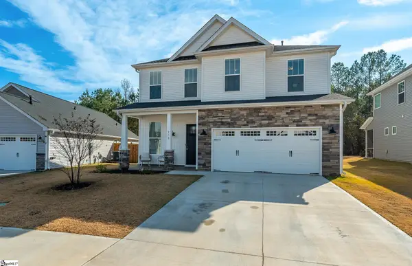 318 River Trace Circle, Simpsonville, SC 29680