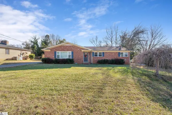 18 Dera Street, Greenville, SC 29615