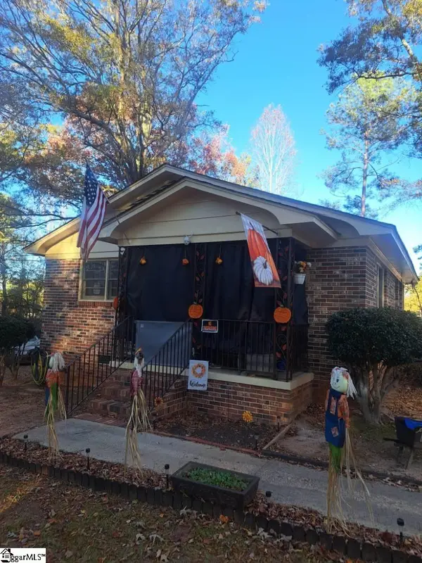 204 Martha Dandy Drive, Clinton, SC 29325