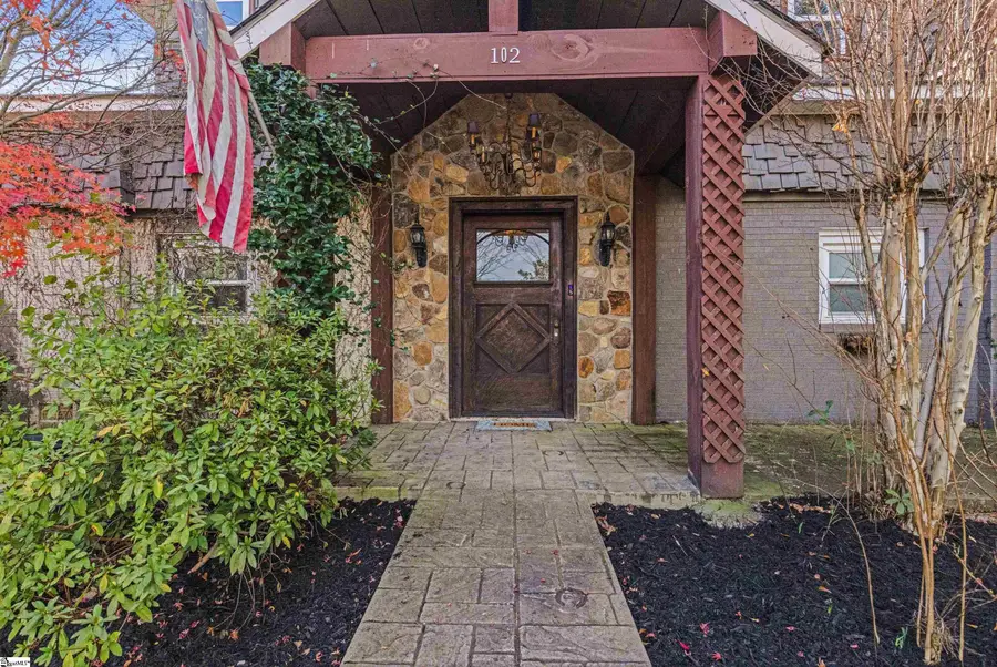 102 Harts Lane, Simpsonville, SC 29681 - Image #2