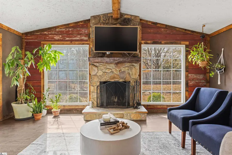 102 Harts Lane, Simpsonville, SC 29681 - Image #3