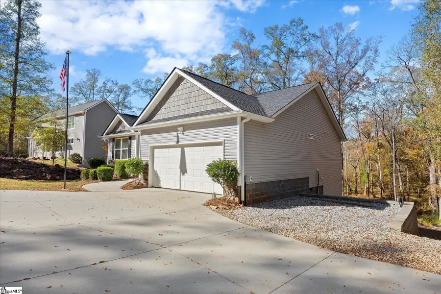 126 Randolph Court, Woodruff, SC 29388 - Image #2