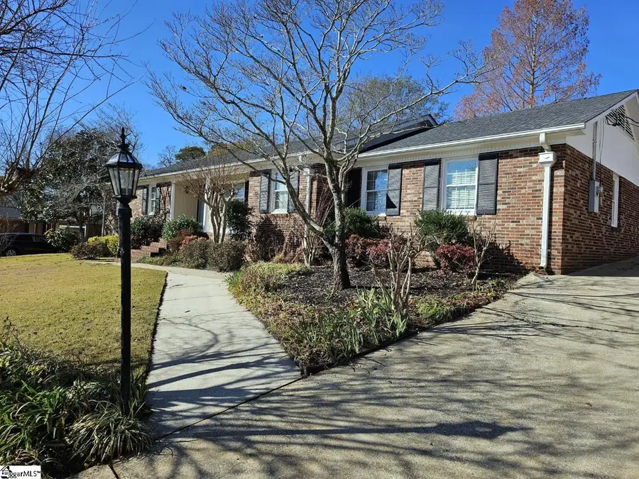 14 Fernwood Drive, Taylors, SC 29687 - Image #2