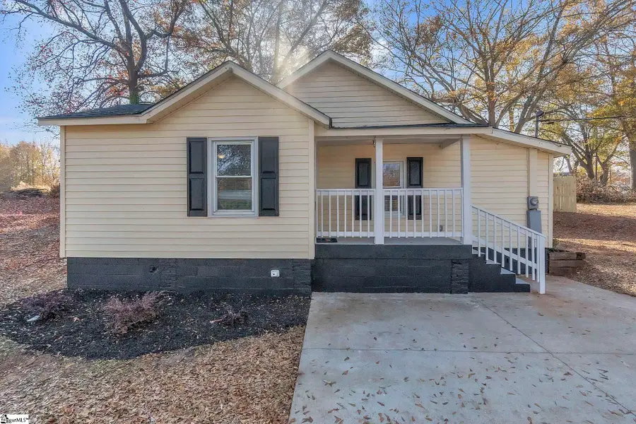 112 Golf Street, Greer, SC 29650 - Image #2