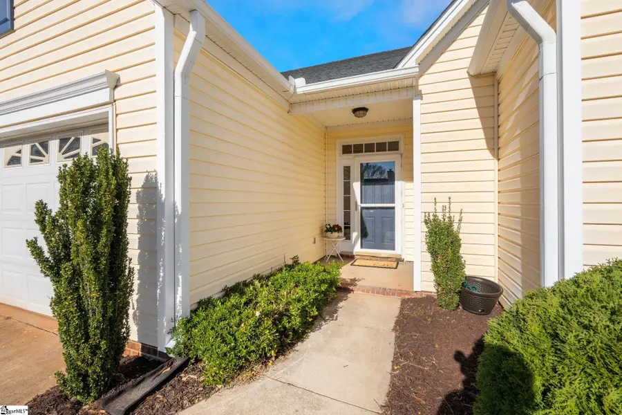 102 Goldenrain Way, Simpsonville, SC 29680 - Image #2