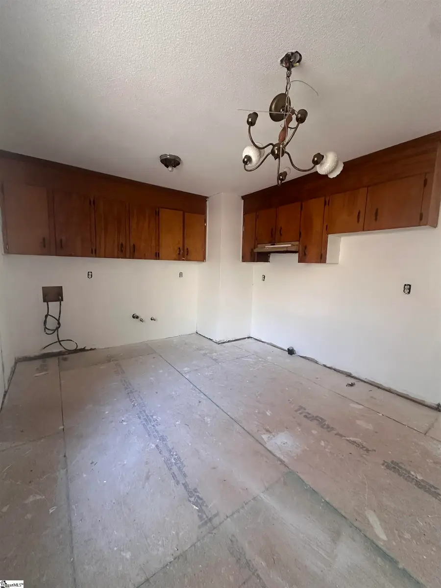 6 Audubon Road, Ware Shoals, SC 29692 - Image #2