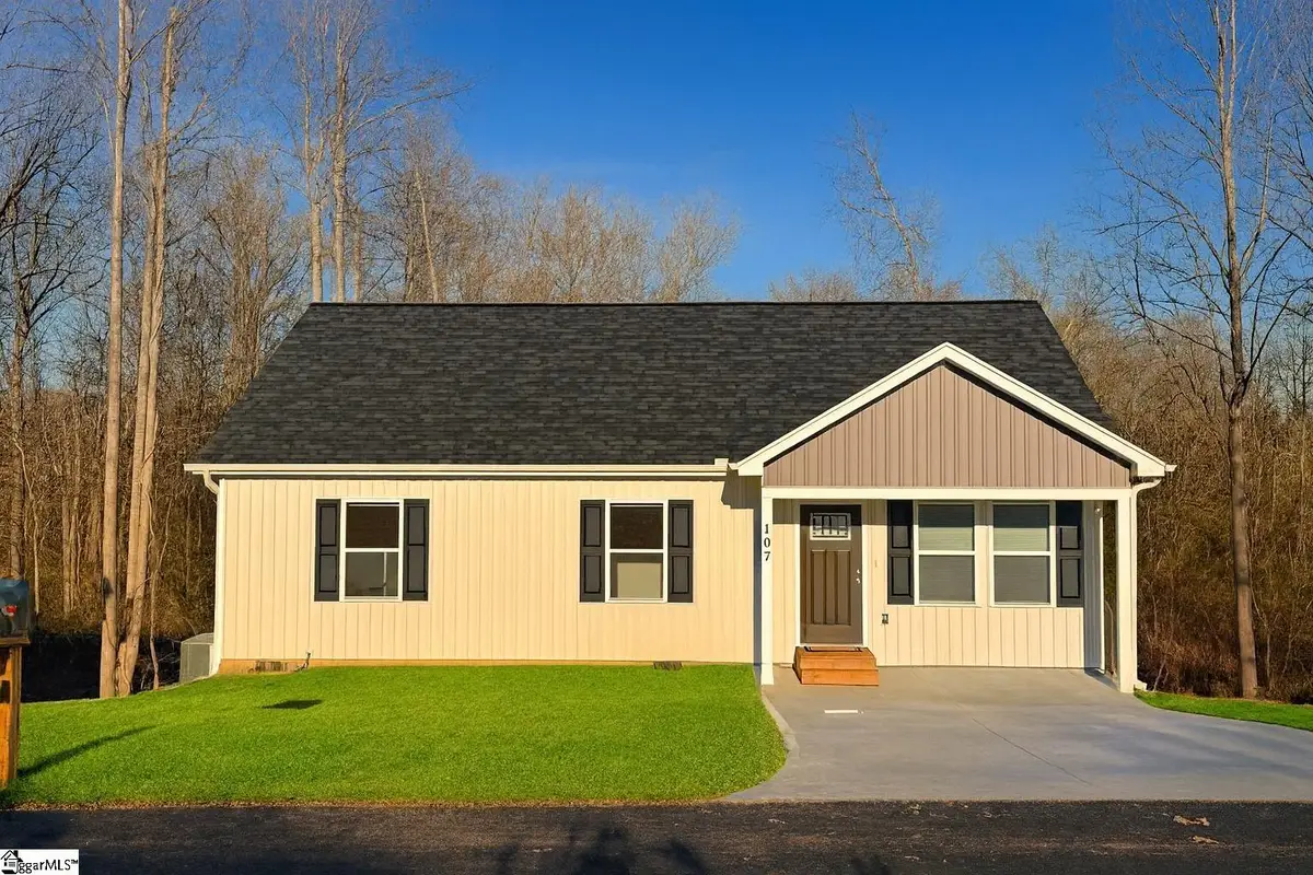 107 Everest Drive, Inman, SC 29349 - Image #1
