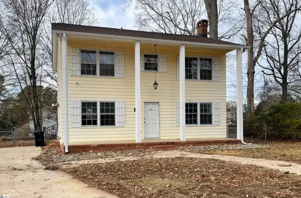 8 Aspenwood Drive, Simpsonville, SC 29680