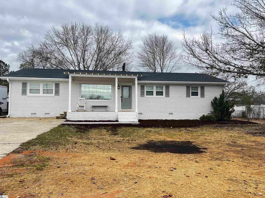 713 Cross Anchor Road, Woodruff, SC 29388 - Image #2