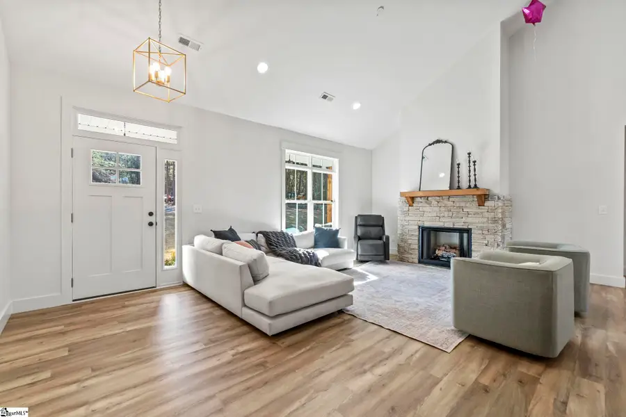 195 Rhonda Road, Campobello, SC 29322 - Image #3