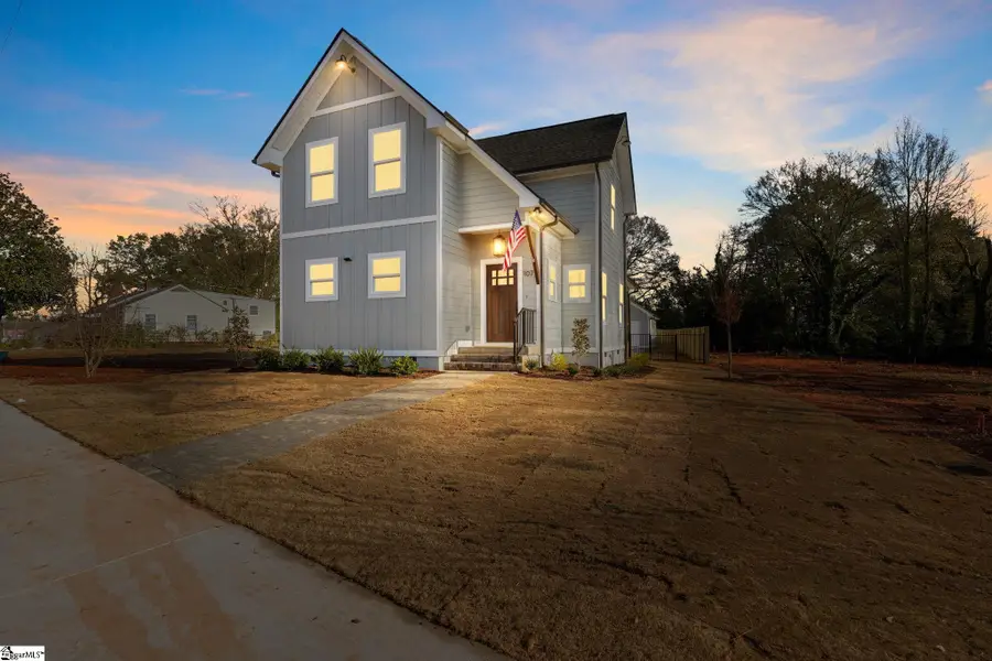 107 Potomac Avenue, Greenville, SC 29605 - Image #2