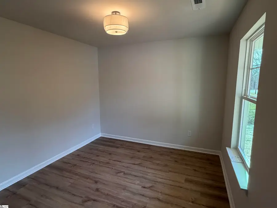 105 Riddle Street, Laurens, SC 29360 - Image #2