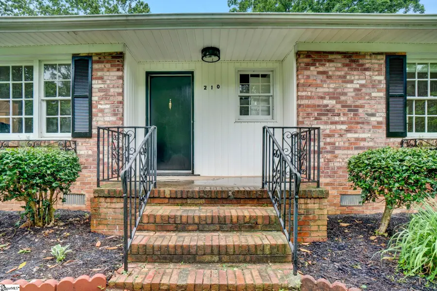210 Fleetwood Drive, Greenville, SC 29605-1424 - Image #2