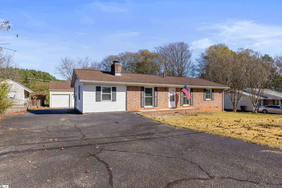 103 Woodleigh Drive, Taylors, SC 29687 - Image #2