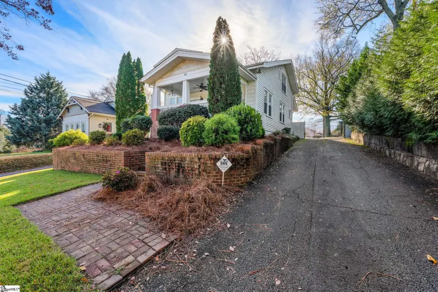 317 W Stone Avenue, Greenville, SC 29609 - Image #2