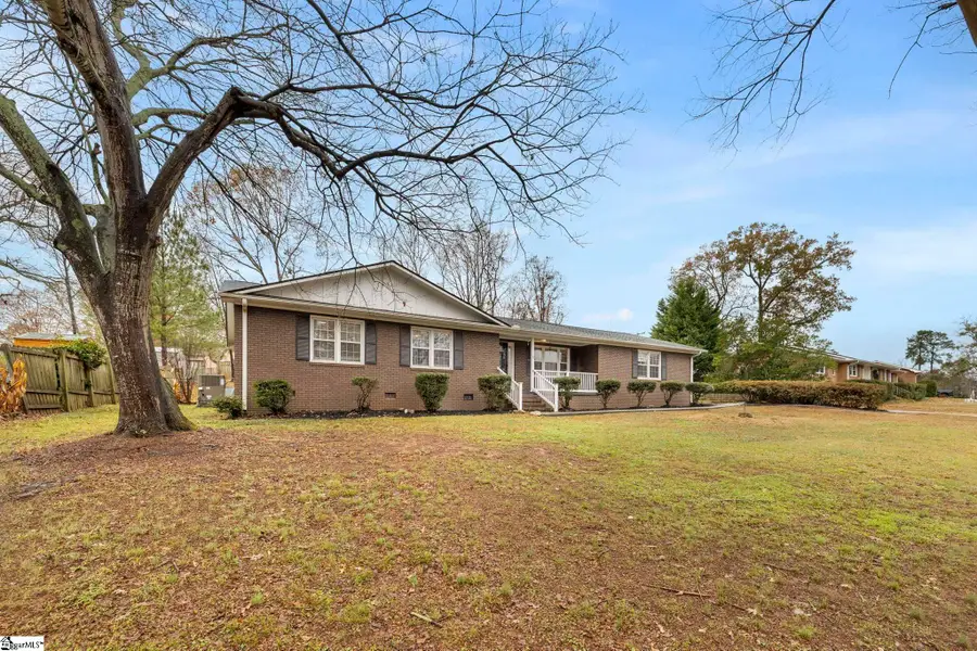 208 Huntington Drive, Anderson, SC 29625-1213 - Image #2