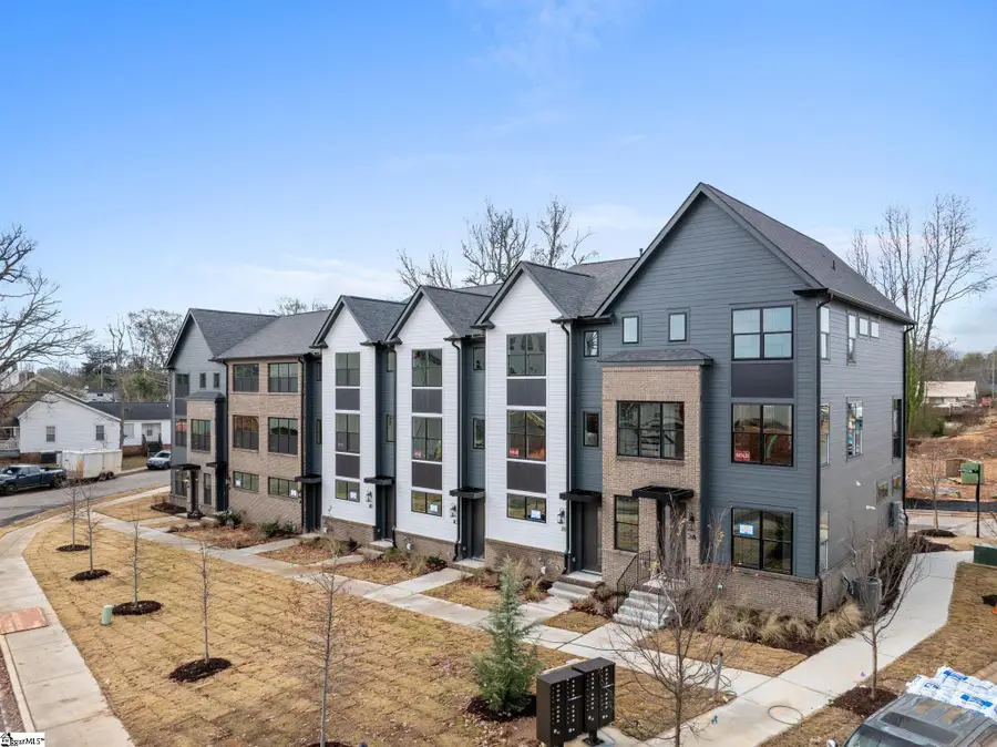 1305 Pendleton Street #Unit 12, Greenville, SC 29611 - Image #2