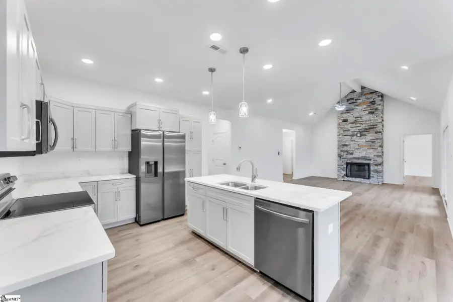 100 Indian Ridge Drive, Laurens, SC 29630 - Image #3