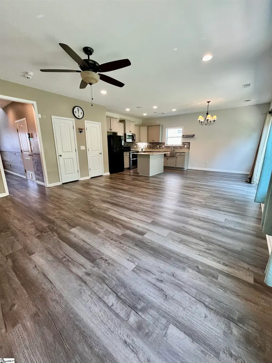 503 Torrington Drive, Duncan, SC 29334 - Image #3