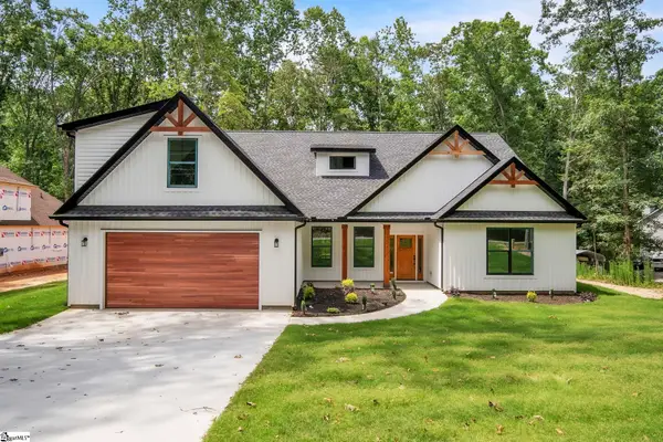 107 Circle Drive, Townville, SC 29689