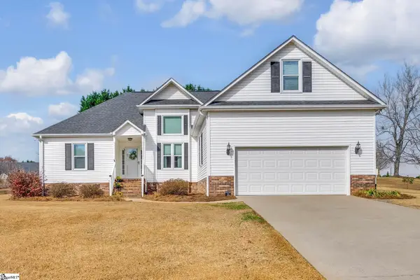 4 Brooke Lee Circle, Taylors, SC 29687
