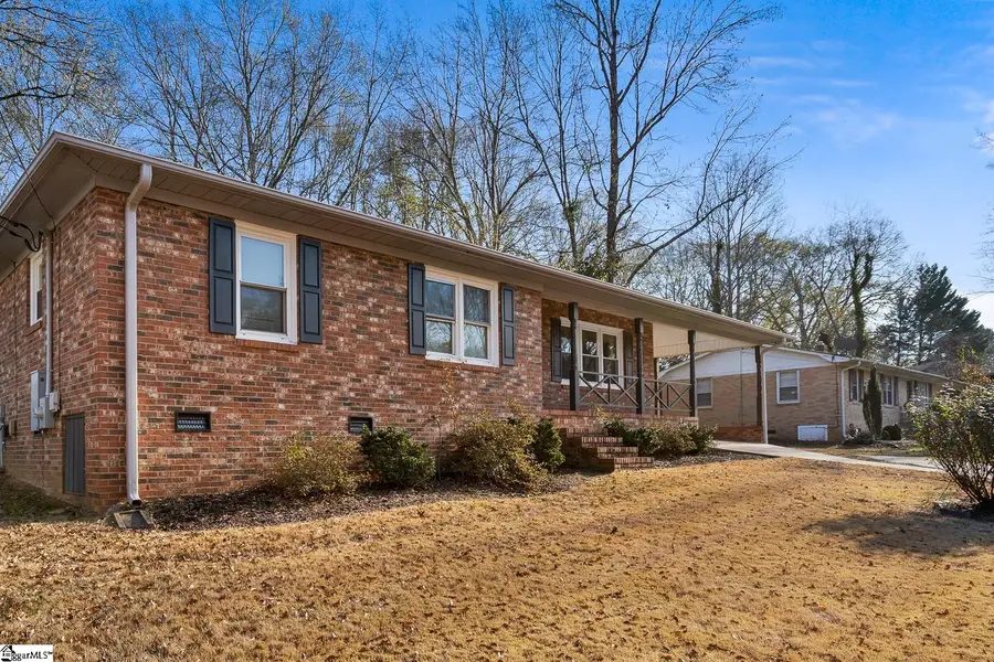 218 Richmond Drive, Greenville, SC 29617 - Image #2