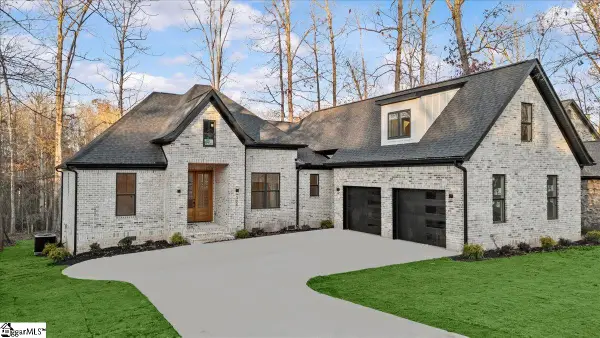 304 Of Oaks Avenue, Anderson, SC 29621