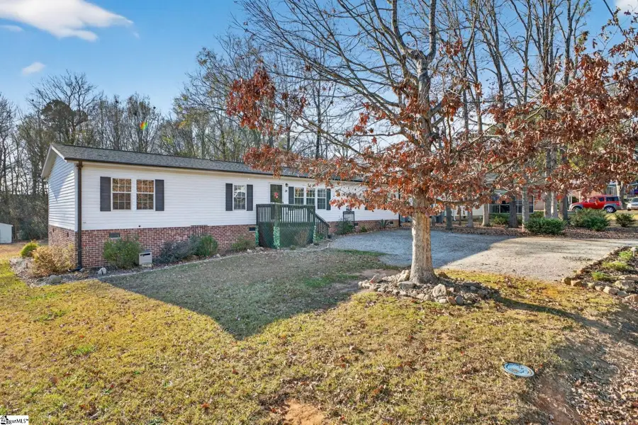 24 Hudson Street, Taylors, SC 29687 - Image #2
