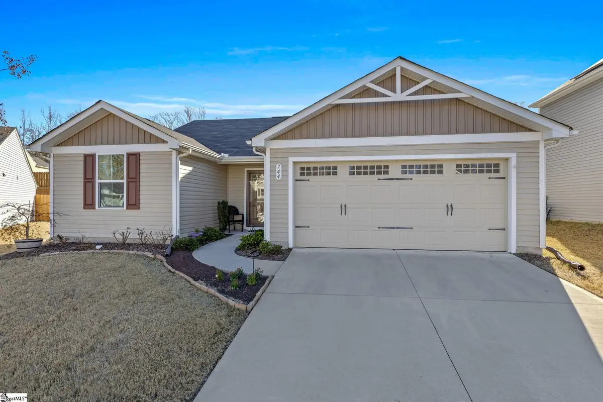 744 Parkside Drive, Woodruff, SC 29388 - Image #1