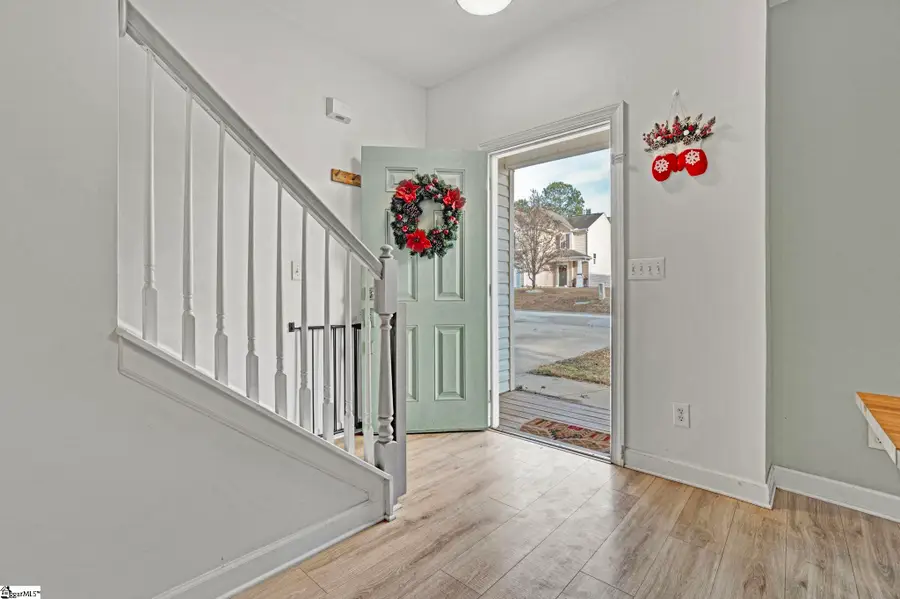 124 Garfield Lane, Simpsonville, SC 29681-3867 - Image #3