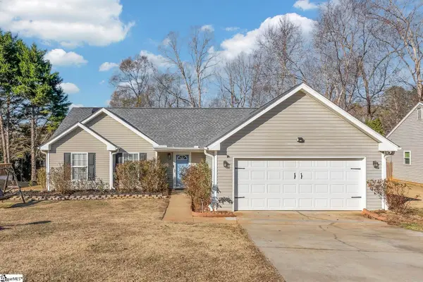 5 Rivereen Way, Simpsonville, SC 29680
