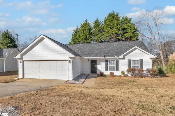 3 Rivereen Way, Simpsonville, SC 29680