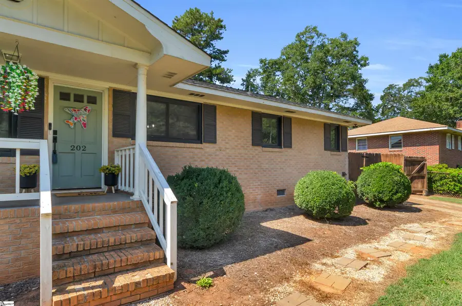 202 Hazelwood Avenue, Anderson, SC 29626 - Image #2