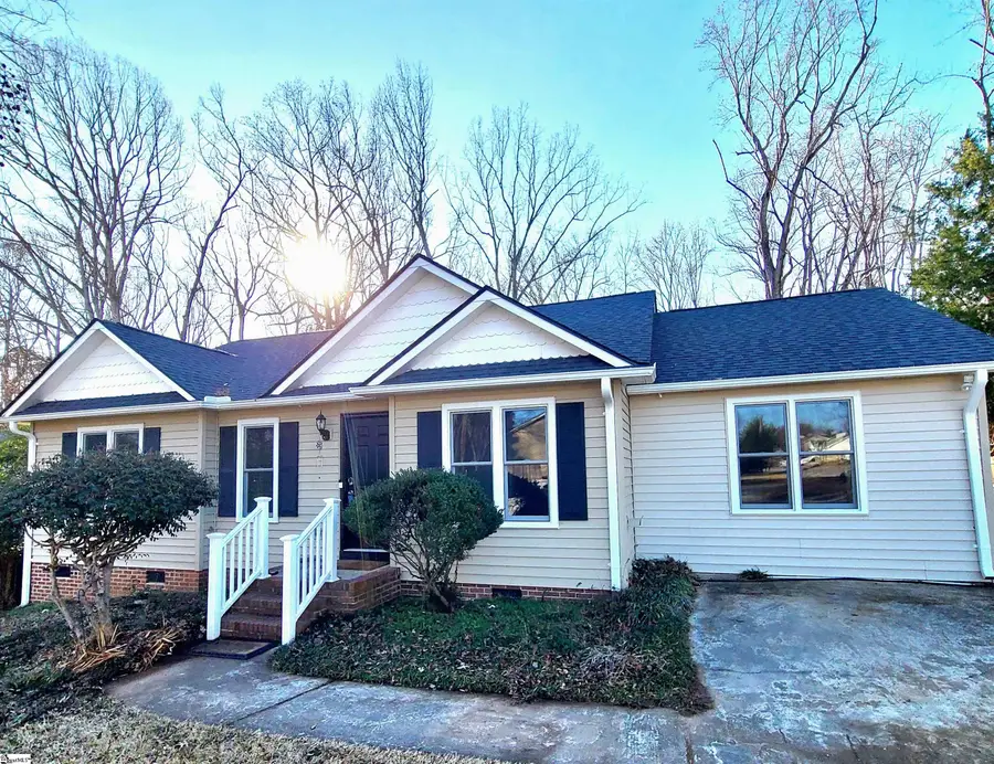 200 Dunwoody` Drive, Simpsonville, SC 29681 - Image #2