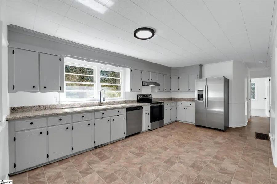 105 Midway Drive, Westminster, SC 29693 - #2