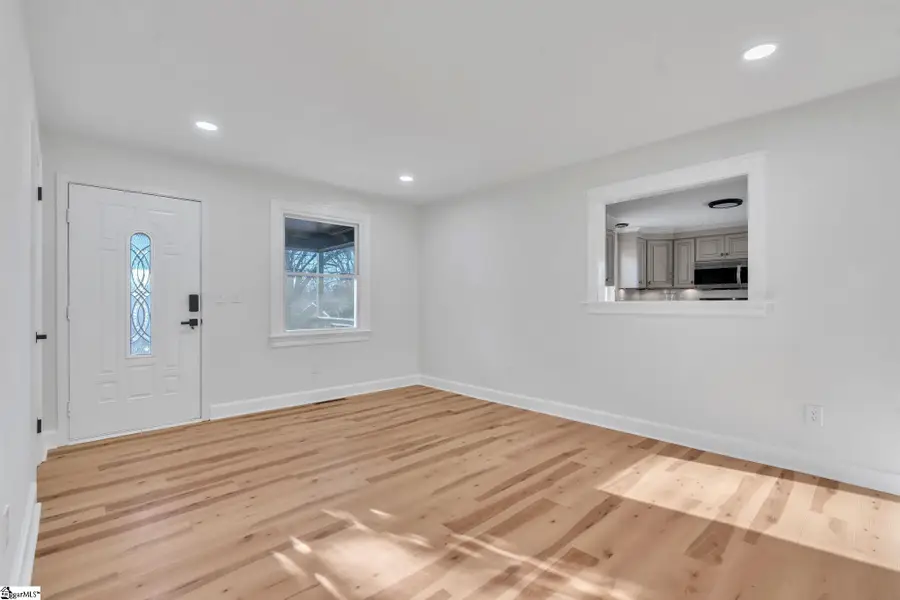 8 E Sable Court, Greenville, SC 29609 - Image #3