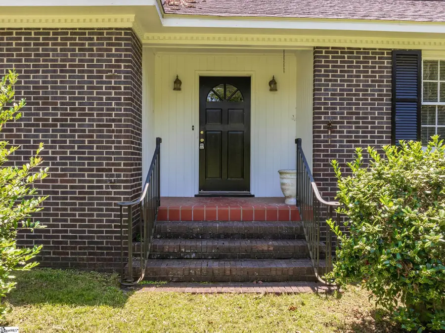 114 York Street, Clinton, SC 29325-2651 - #3