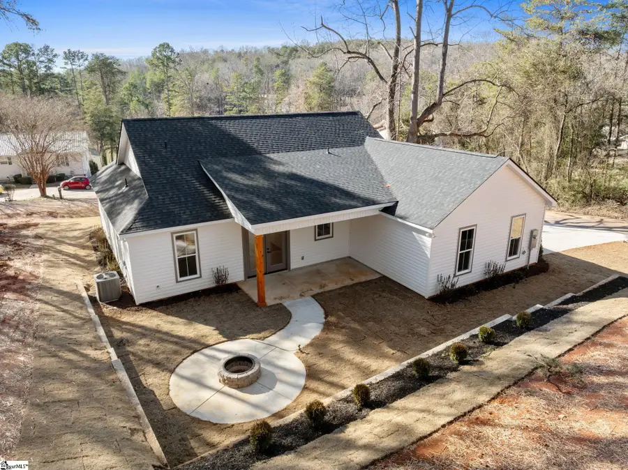 110 Oak Hill Drive, Westminster, SC 29693 - Image #3