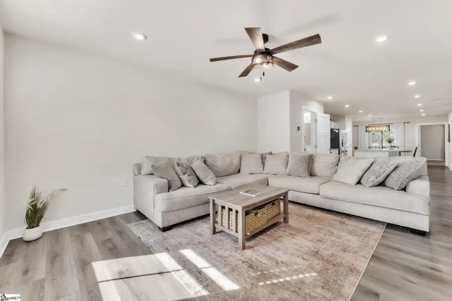 332 Kensley Drive, Greenville, SC 29617 - Image #2