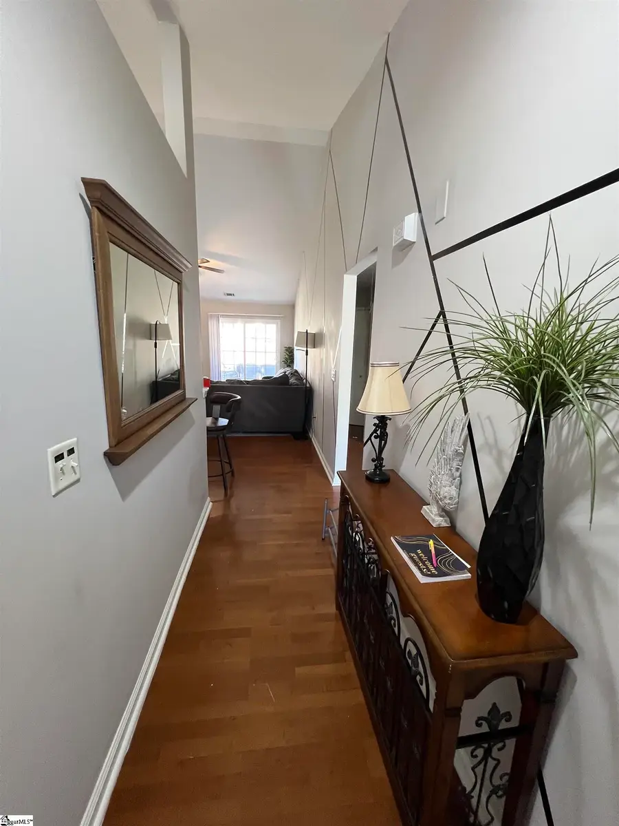 561 Cromwell Drive, Spartanburg, SC 29301 - Image #2