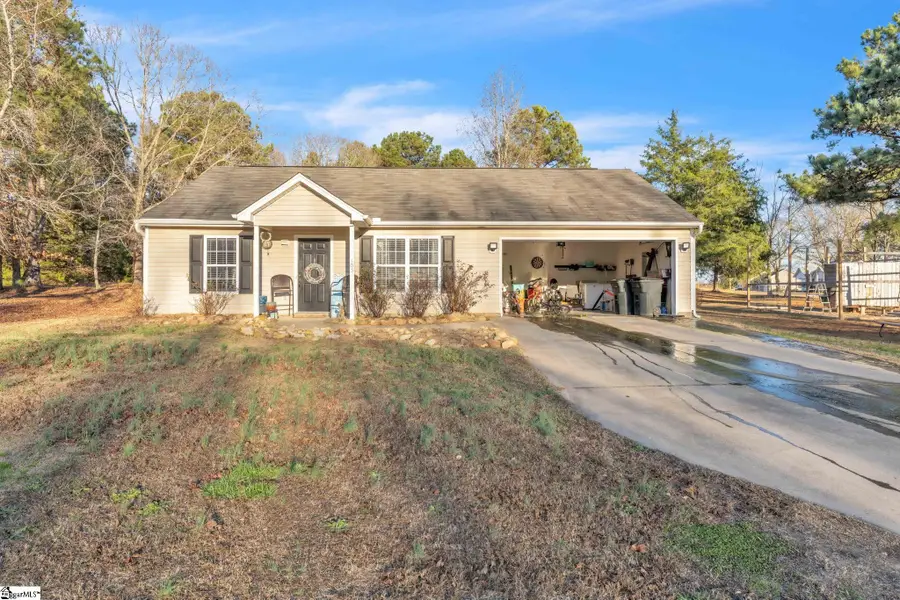 105 Laura Jane Lane, Gray Court, SC 29645 - Image #2