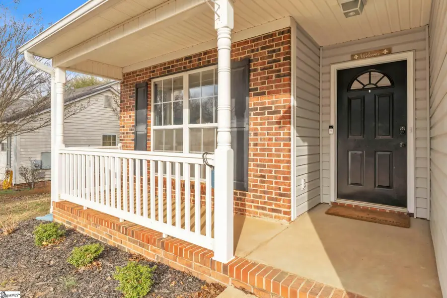 303 S Sandy Brook Way, Simpsonville, SC 29680-6267 - Image #2