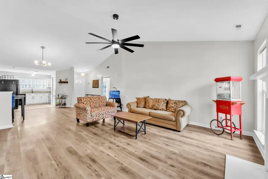 303 S Sandy Brook Way, Simpsonville, SC 29680-6267 - Image #3