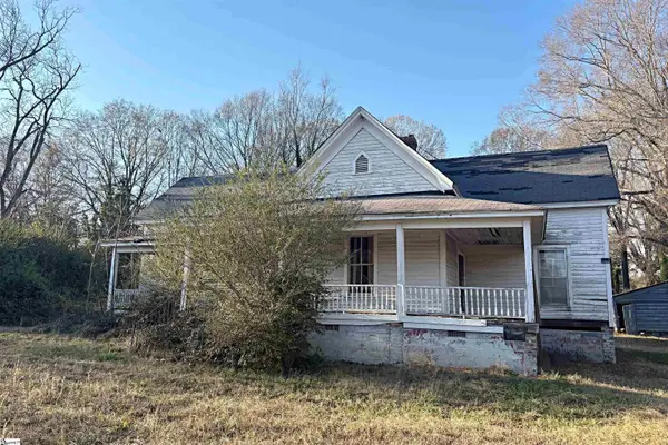 15 Ropp Street, Gray Court, SC 29645