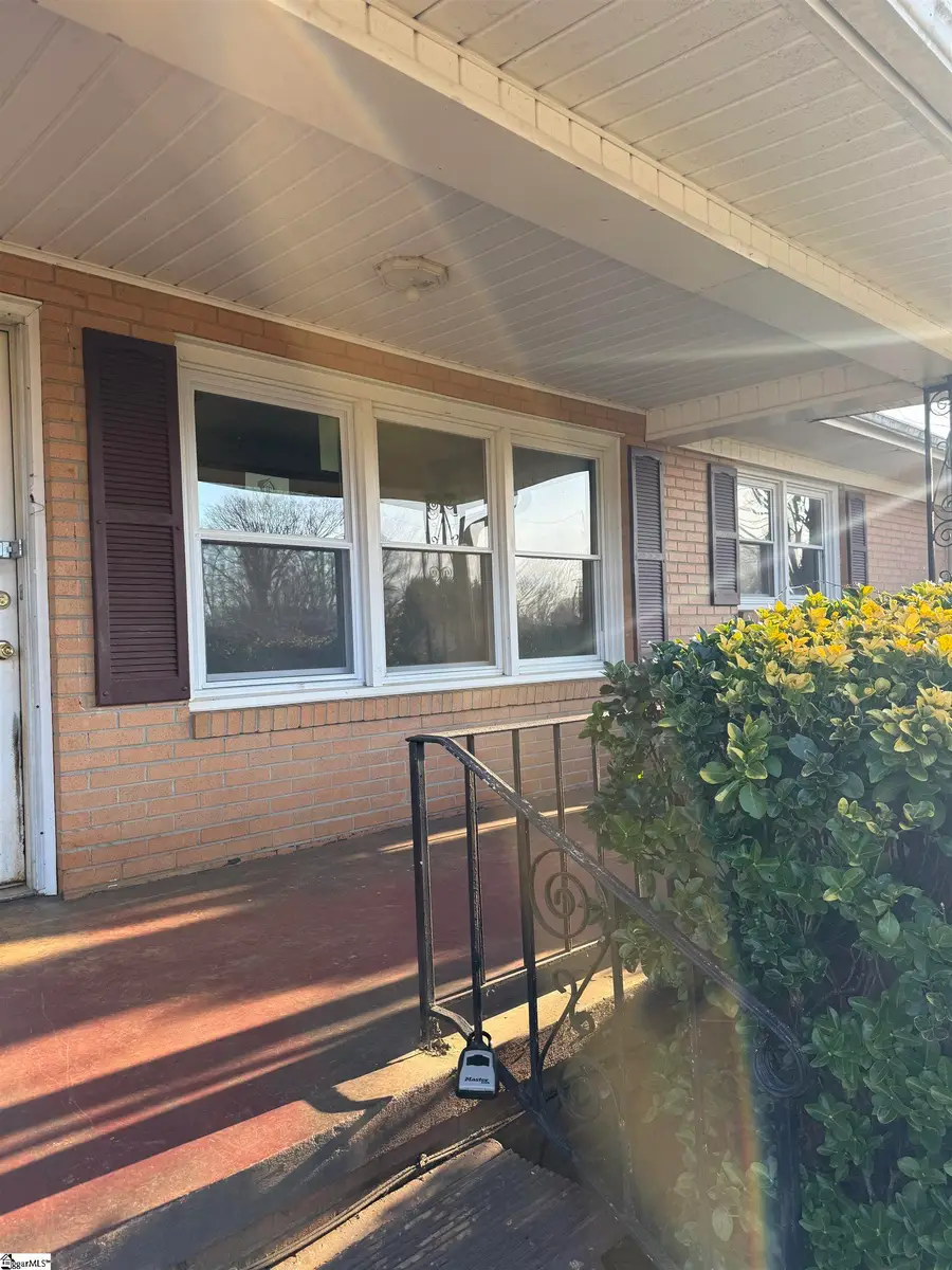 122 Buddy Avenue, Greer, SC 29651 - Image #2